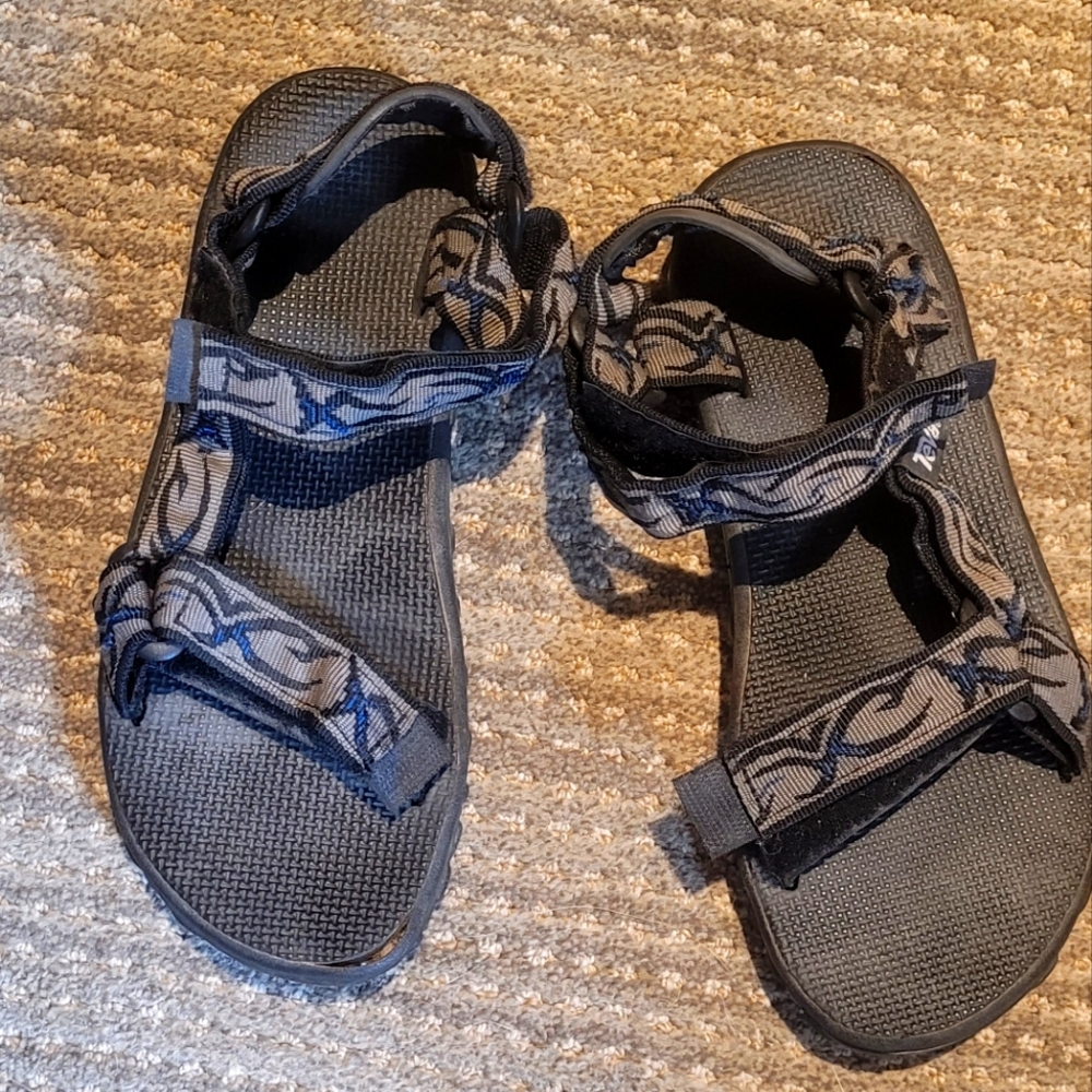 Vintage 90s Tevas Mens size 8